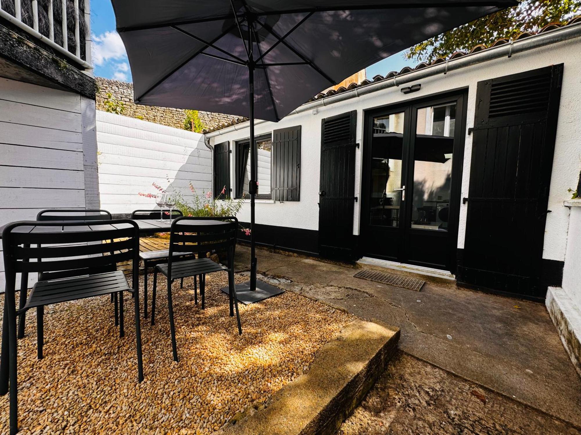 Le Petit Re, Hypercentre, Garage Prive, Terrasse Apartment Niort Exterior photo